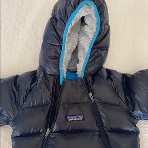 Patagonia baby bunting size 6-12 mo like new